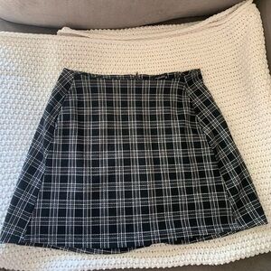 Classic Black and White Plaid Mini Skirt Great for Cozy Cute Outfits L academia